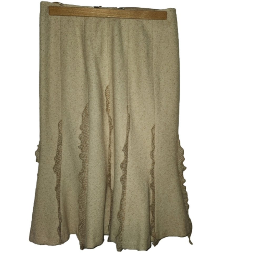 Escada vintage  wool A-line skirt with ruffle trim in size 36 (sz 6) - Picture 9 of 15